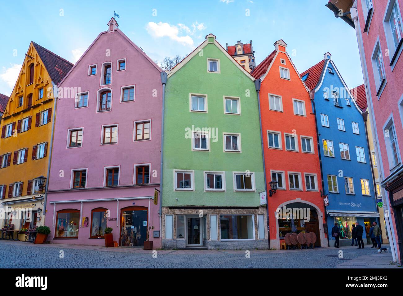 04.11.2022 - Füssen, Deutschland : wunderschöne farbenfrohe romantische Stadt Füssen. Stockfoto