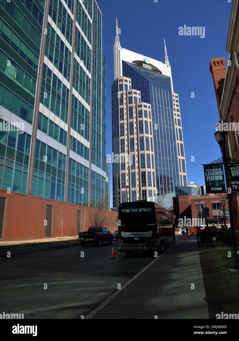 AT&T Office Tower, auch bekannt als Batman Building, Commerce Street, Stadtzentrum von Nashville, Tennessee Stockfoto