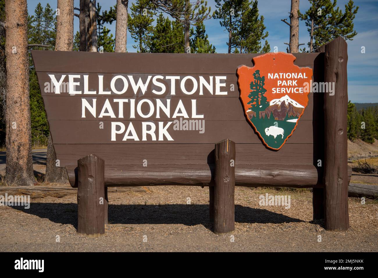 Schild am südlichen Eingang zum Yellowstone National Park, Wyoming. Stockfoto