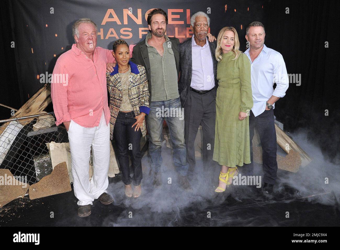 Nick Nolte, from left, Jada Pinkett Smith, Gerard Butler, Morgan Freeman, Piper Perabo and Ric Roman Waugh attend a photo call for "Angel Has Fallen" at the Four Seasons Hotel on Friday, Aug. 16, 2019, in Los Angeles. (Photo by Richard Shotwell/Invision/AP) Stockfoto