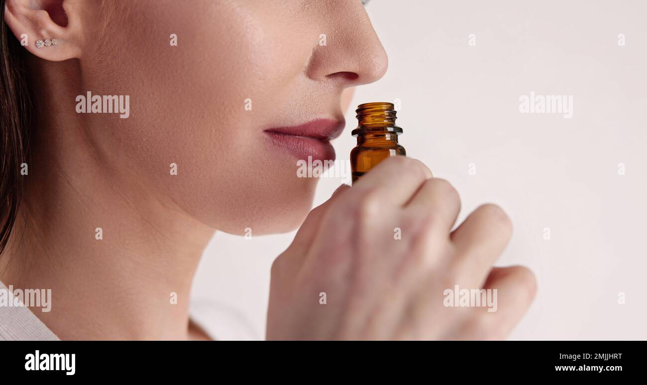 Aromatherapie Ätherisches Öl Geruch Therapie Kräuterbehandlung Stockfoto
