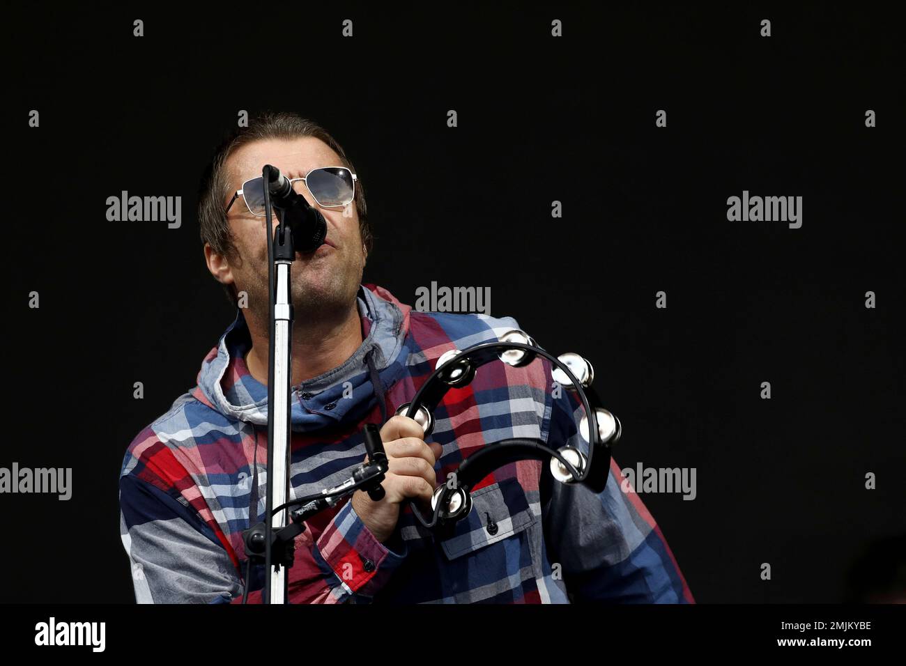 Singer Liam Gallagher performs on the Pyramid Stage on the fourth day of the Glastonbury Festival at Worthy Farm, Somerset, England, Saturday, June 29, 2019. (Photo by Grant Pollard/Invision/AP) Stockfoto
