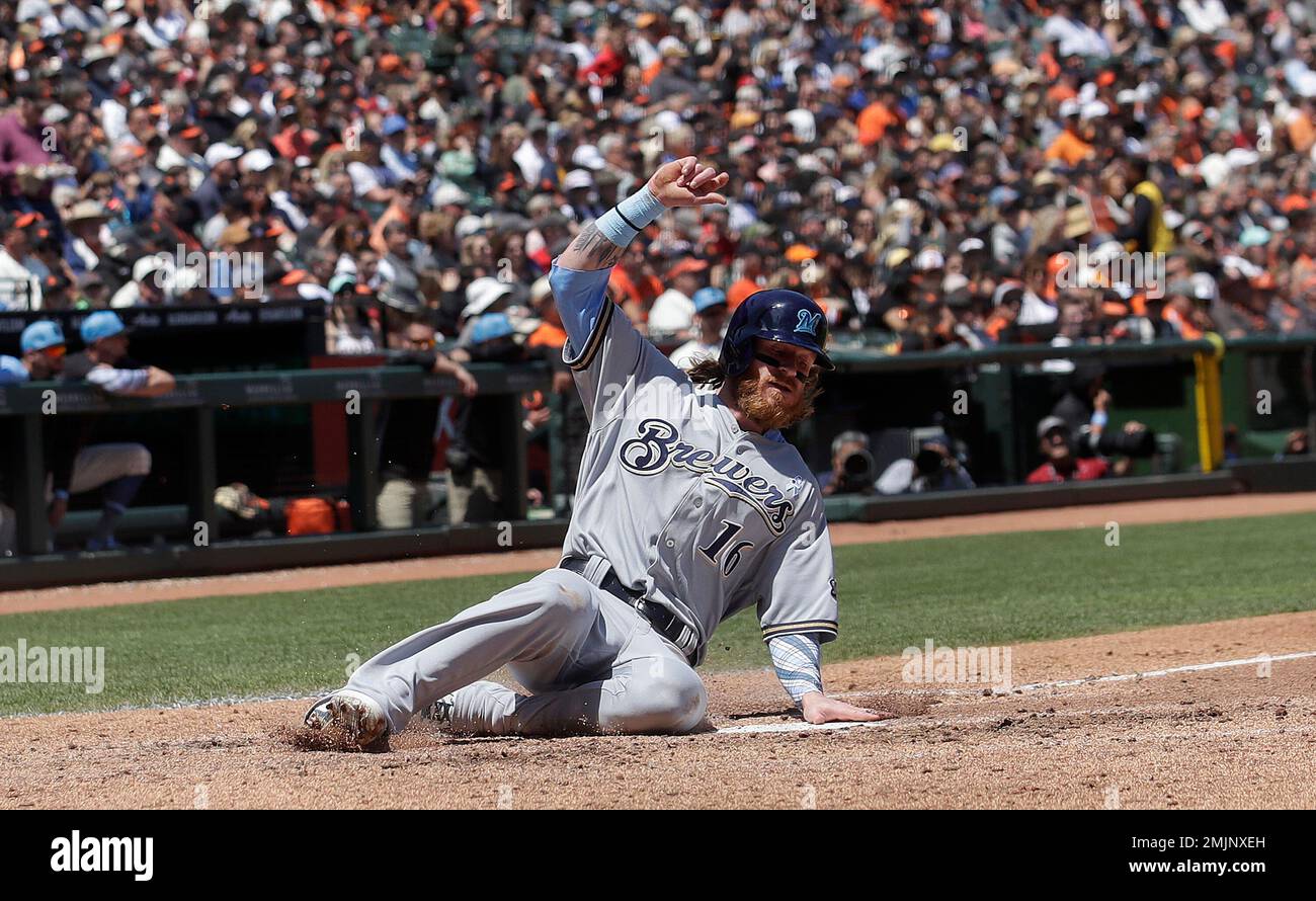 Milwaukee Brewers' Ben Gamel scores against the San Francisco Giants during the fourth inning of a baseball game in San Francisco, Sunday, June 16, 2019. (AP Photo/Jeff Chiu) Stockfoto