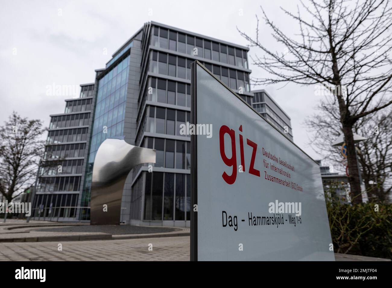 28. Januar 2023, Hessen, Frankfurt/Main: Außenansicht der Gesellschaft für Internationale Zusammenarbeit (GIZ) in Eschborn. Foto: Hannes P. Albert/dpa Stockfoto