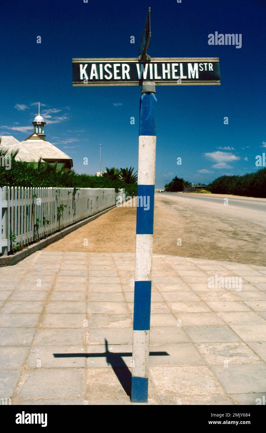 Straßenschild für Kaiser-Wilhelm-Straße, Swakopmund, Namibia Stockfoto