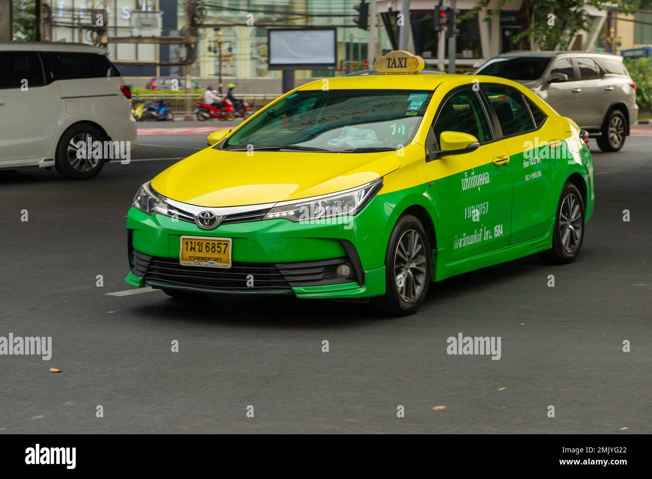 Ein Toyota Avensis, Thai Taxi in Bangkok Stockfoto