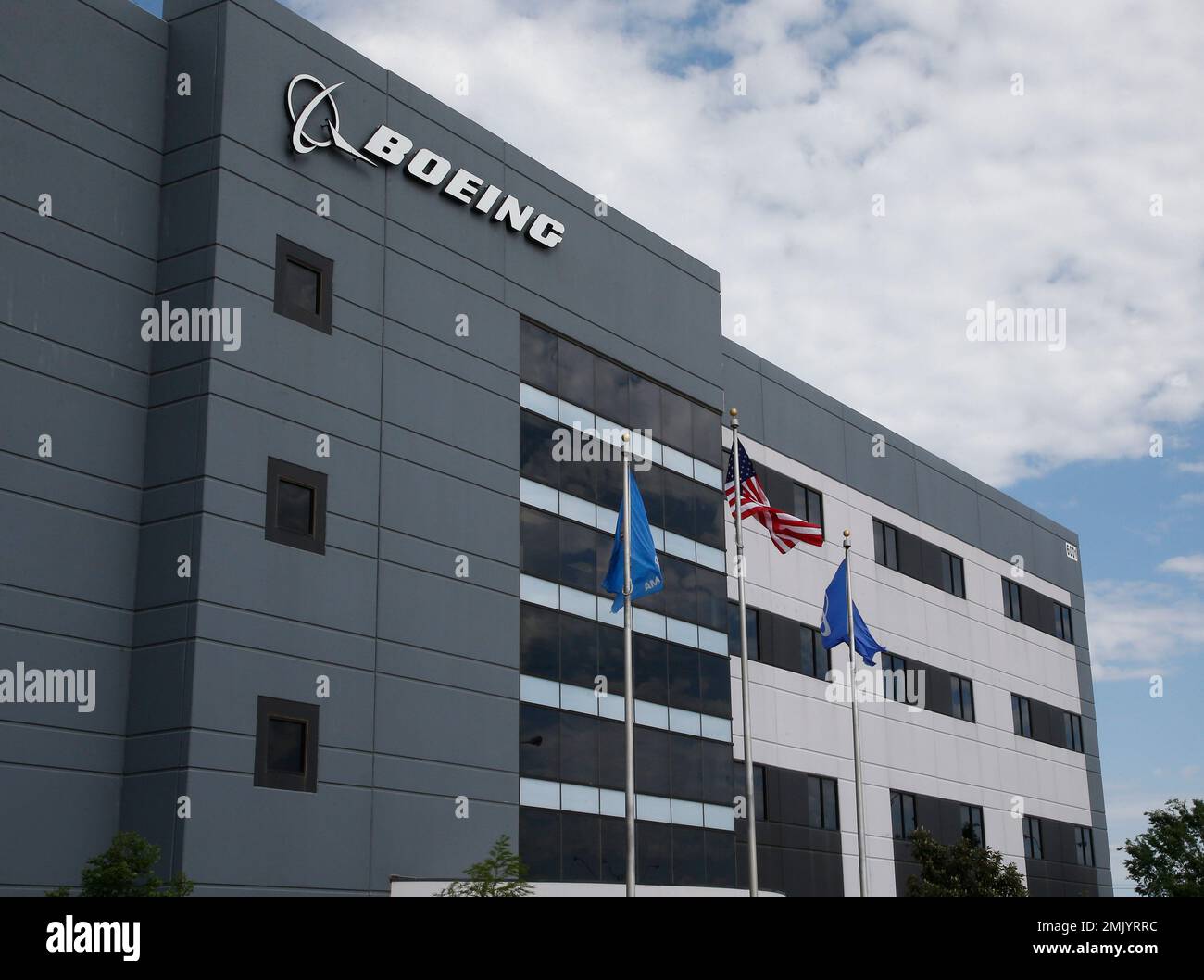 The main building of The Boeing Company's Oklahoma City facility is pictured Tuesday, May 14, 2019, in Oklahoma City. (AP Photo/Sue Ogrocki) Stockfoto