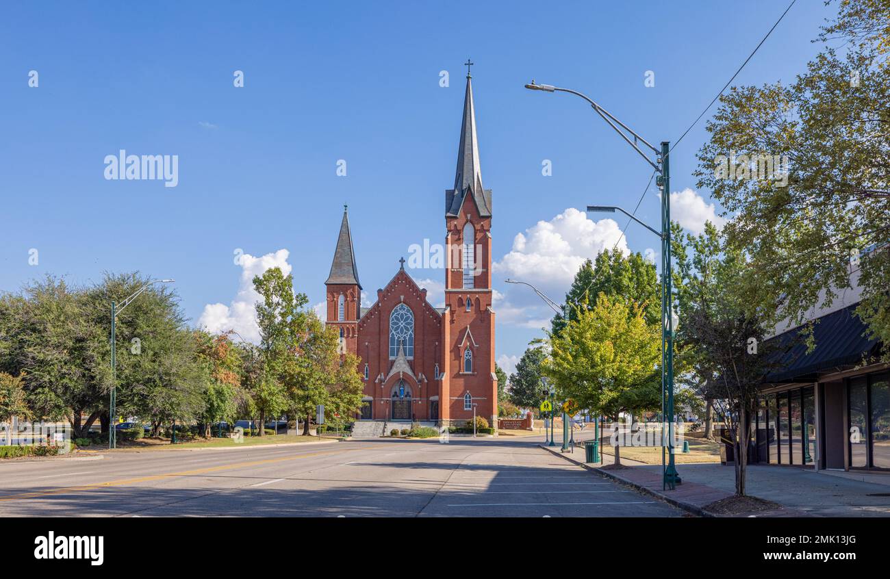 Fort Smith, Arkansas, USA - 15. Oktober 2022: Die alte Immaculate Conception Church Stockfoto