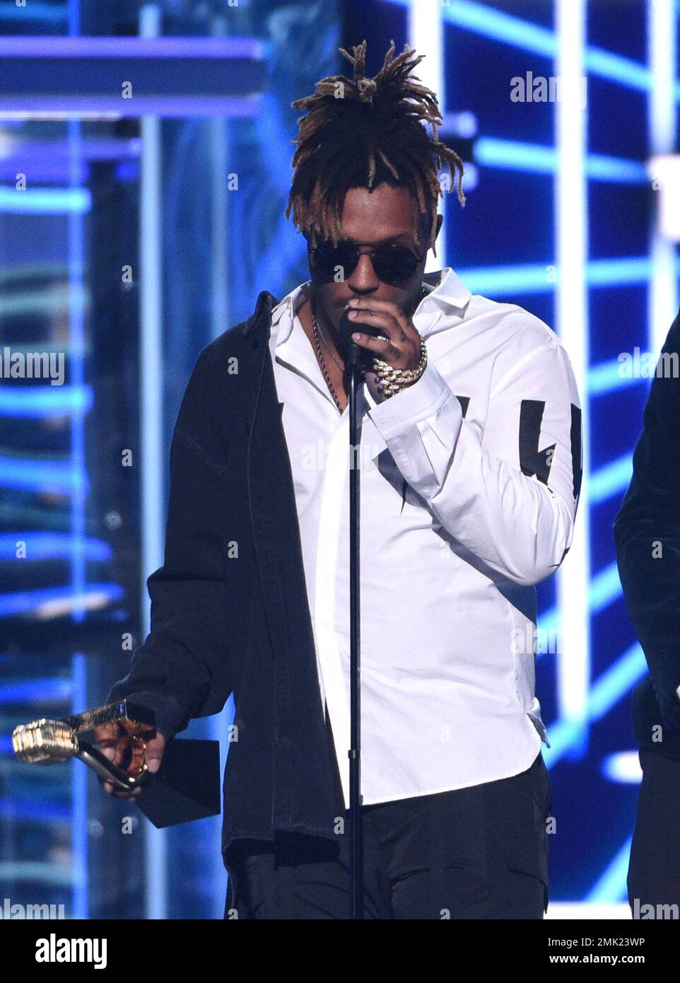 Juice Wrld accepts the award for top new artist at the Billboard Music Awards on Wednesday, May 1, 2019, at the MGM Grand Garden Arena in Las Vegas. (Photo by Chris Pizzello/Invision/AP) Stockfoto