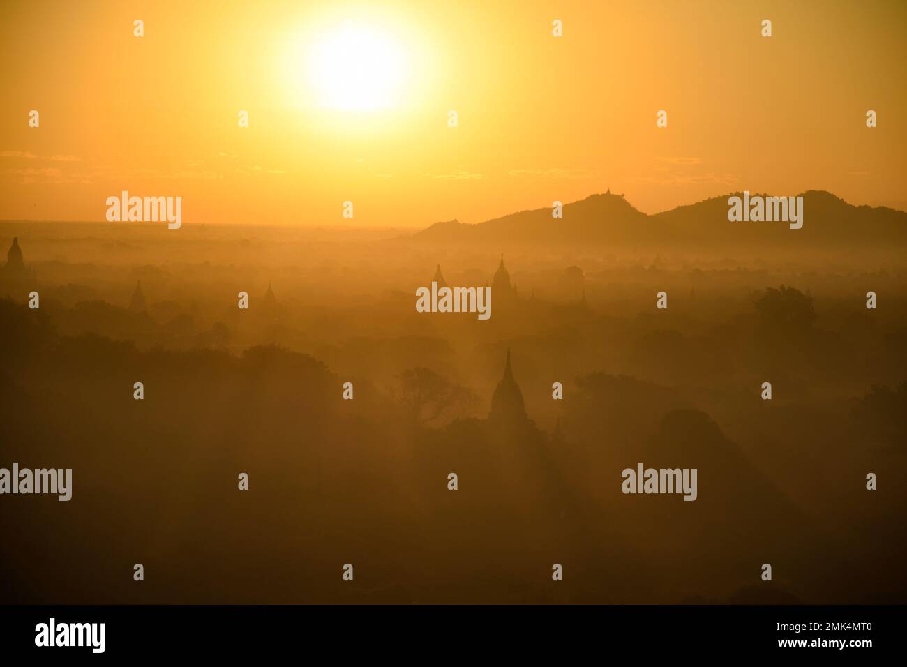 Sonnenaufgang über Bagan Stockfoto
