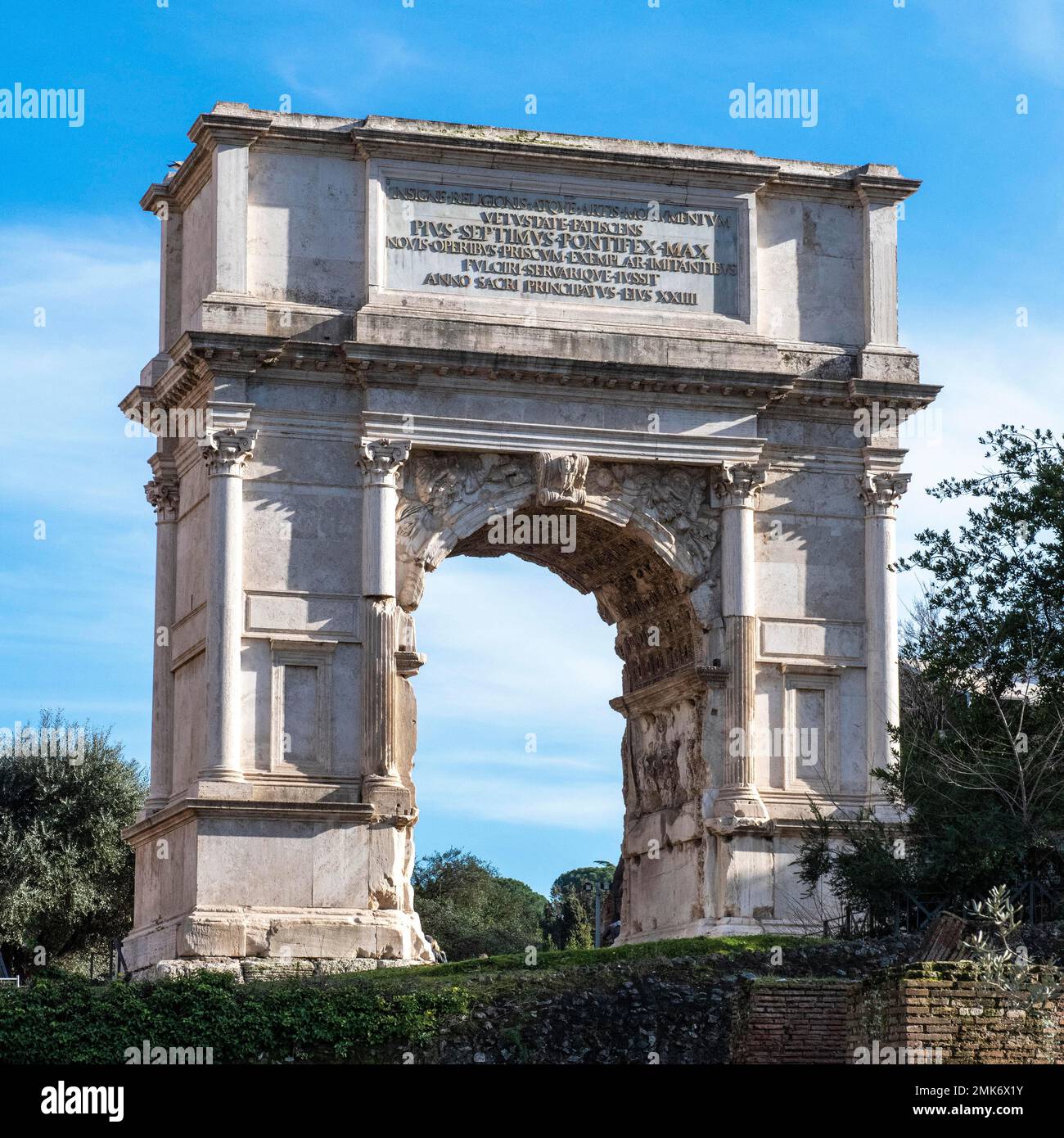 Rom Arc Arc de titus forum rom -Fotos und -Bildmaterial in hoher Auflösung – Alamy