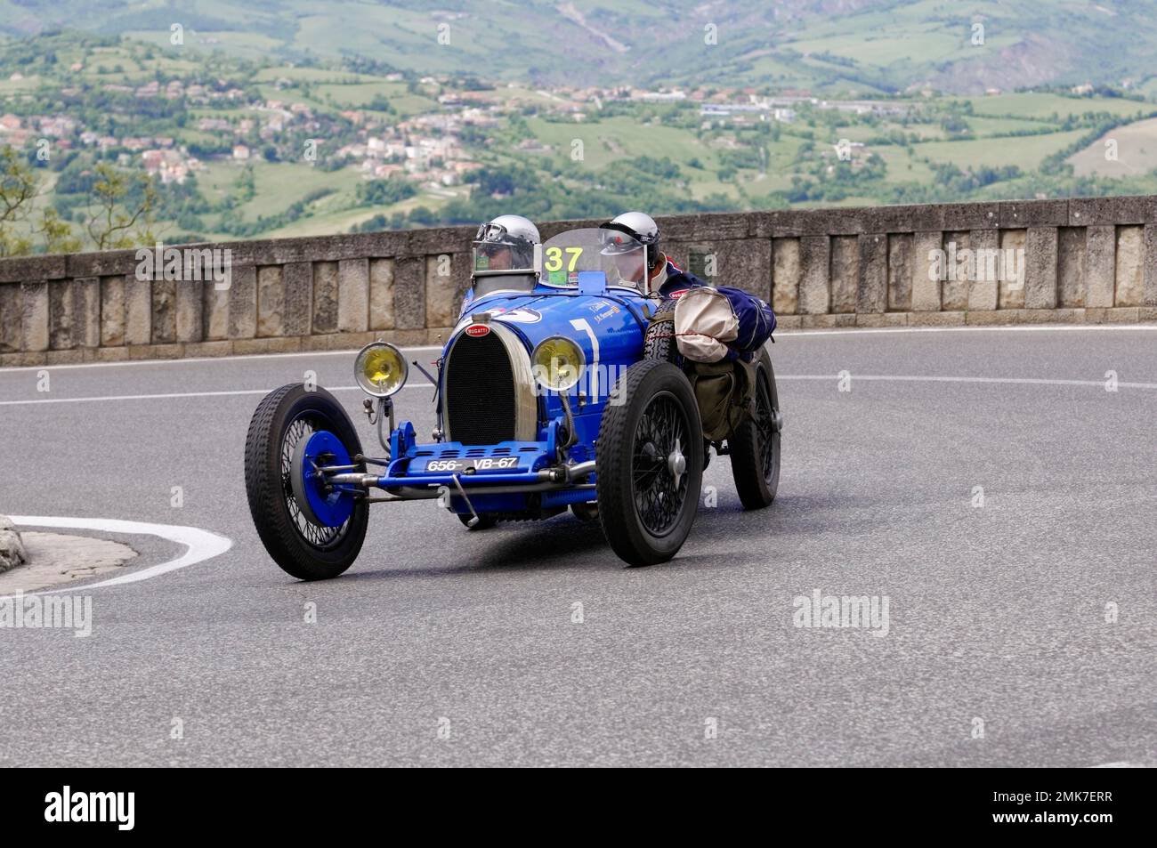 Mille Miglia 2014, Nr. 37 Bugatti T 37built im Oldtimer-Rennen 1928. San Marino, Italien Stockfoto