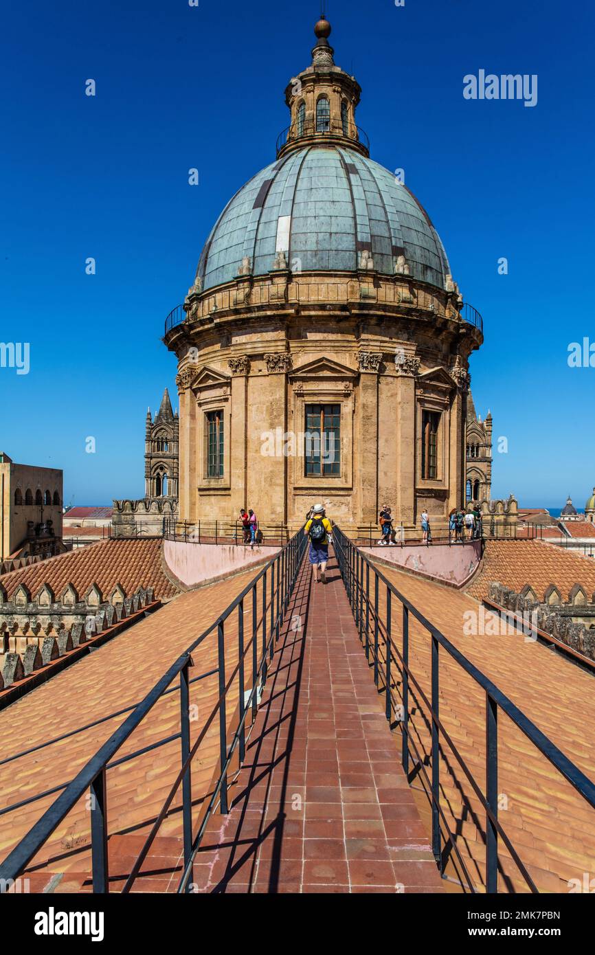 Begehbares Dach, Maria Santissima Assunta Kathedrale, Palermo, Sizilien, Palermo, Sizilien, Italien Stockfoto