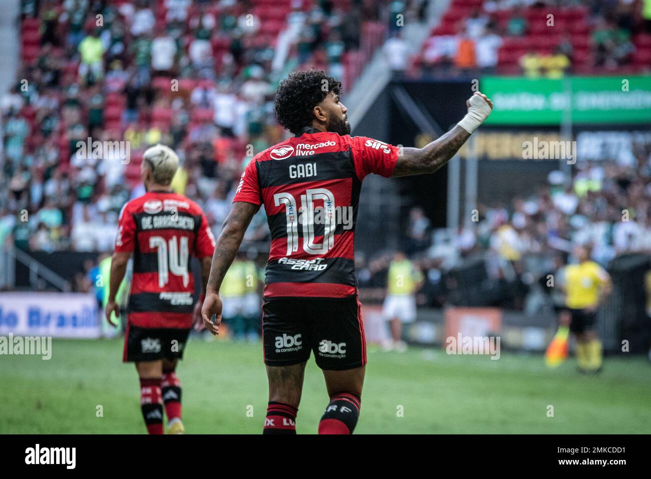 Brasília, DF - JANUAR 28: Spieler des Flamengo Gabriel Barbosa feiert nach einem Tor während des Spiels Super Copa do Brasil zwischen Palmeiras und Flamengo in der Arena BRB Mané Garrincha am 28. Januar 2023 in Brasília, Brasilien. (Foto: Guilherme Veiga/PxImages) Kredit: Px Images/Alamy Live News Stockfoto