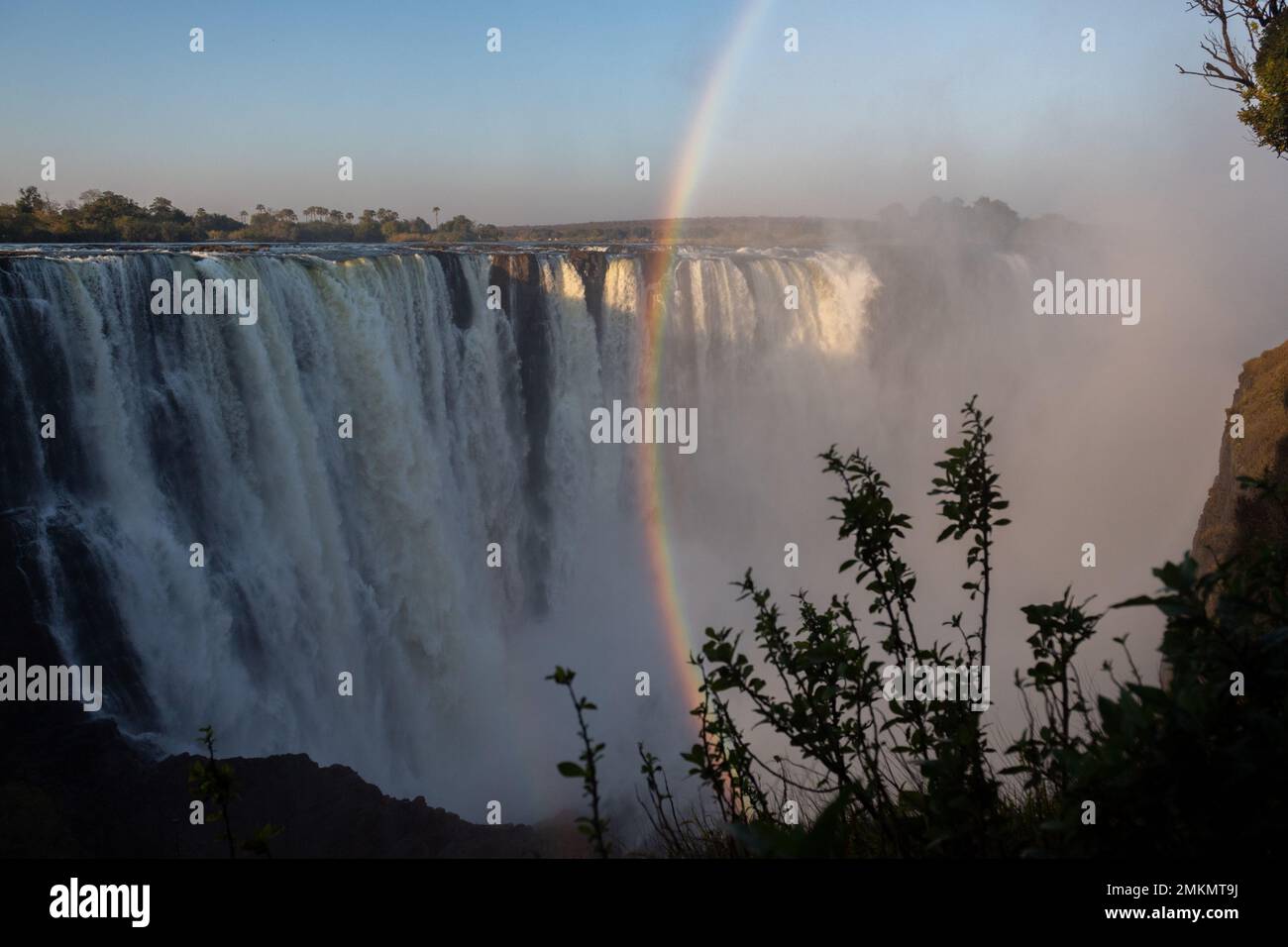 Nahaufnahme der Victoriafälle an der Grenze zu Simbabwe und Sambia. Stockfoto
