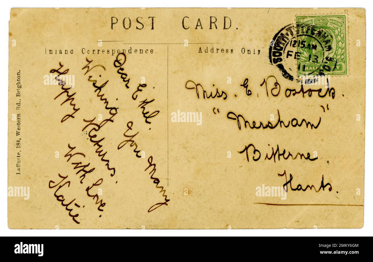 Rückseite der ursprünglichen Postkarte, gepostet aus South Tottenham, London, Großbritannien Grüner King George V 1/2 d (halber Pence/Penny) Stempel. Vom/veröffentlicht am 13. Februar 1911. Stockfoto