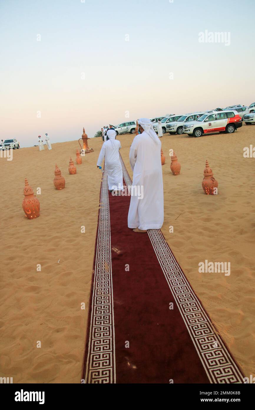 Kulturelle Folklore-Tanzshow im Mittleren Osten für Touristen Dubai, Vereinigte Arabische Emirate, Stockfoto