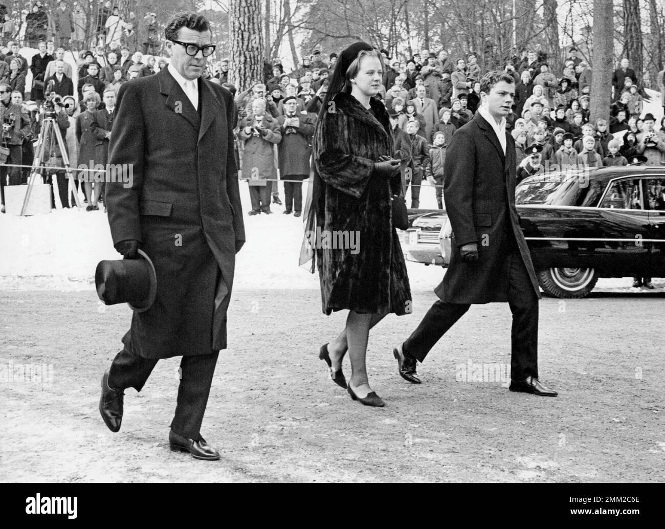 Kronprinz Carl die XVI Gustaf Königin Margrethe Carl Johan Bernadotte auf der Beerdigung von Königin Louise von Schweden am 13 1965. märz Stockfoto
