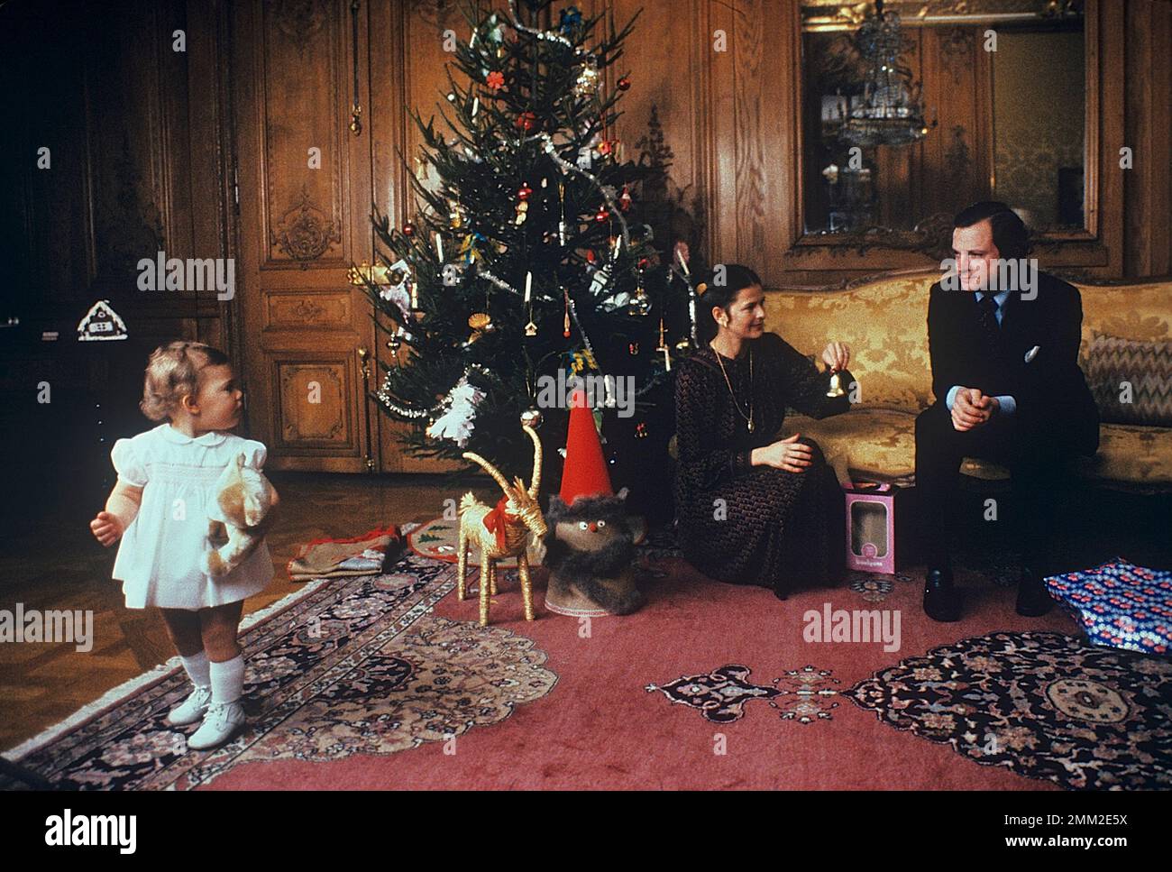 Carl XVI Gustaf, König von Schweden. Geboren am 30. april 1946. Bilder mit Königin Silvia und Kronprinzessin Victoria bei der jährlichen weihnachtsfotosession 1978. Stockfoto