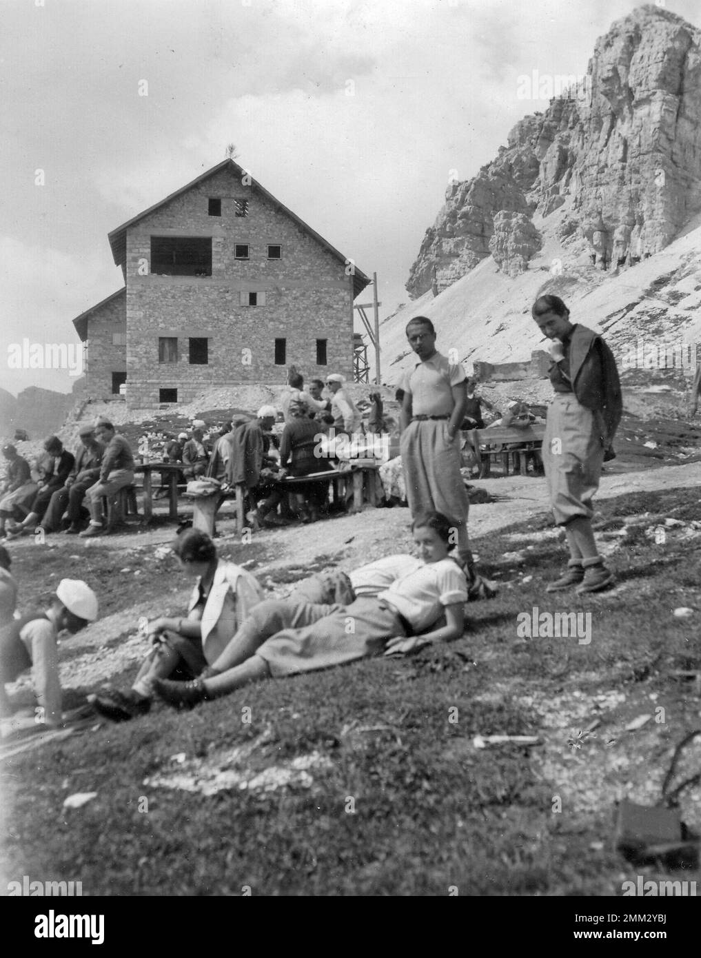 Il rifugio delle Tre Cime di Lavaredo nel 1934 Stockfoto