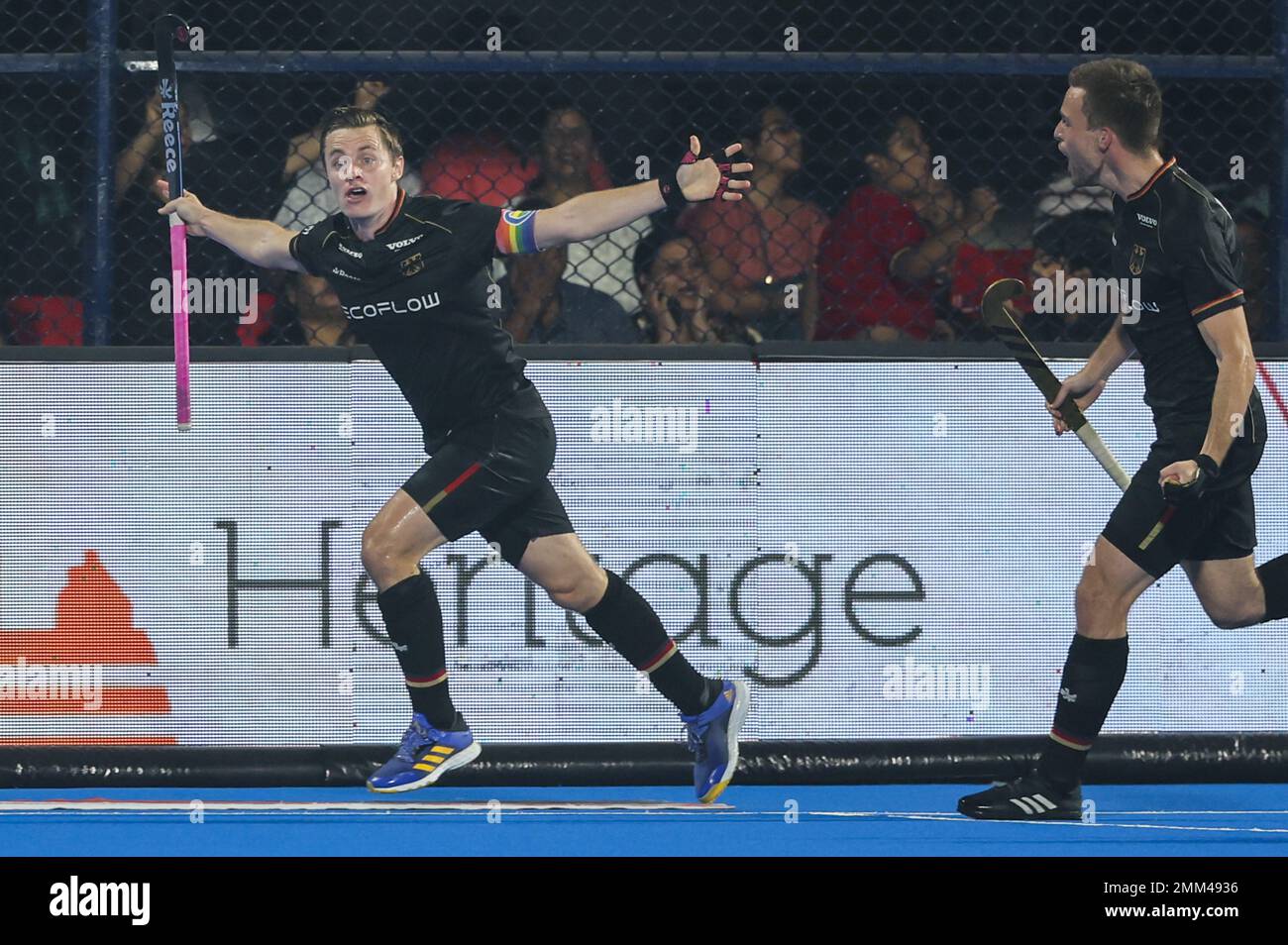 BHUBANESWAR - Mats Grambusch aus Deutschland (l) jubelt, nachdem er im Finale der Hockey-Weltmeisterschaft in Indien 3-2 Punkte erzielt hat. ANP WILLEM VERNES niederlande raus - belgien raus Stockfoto