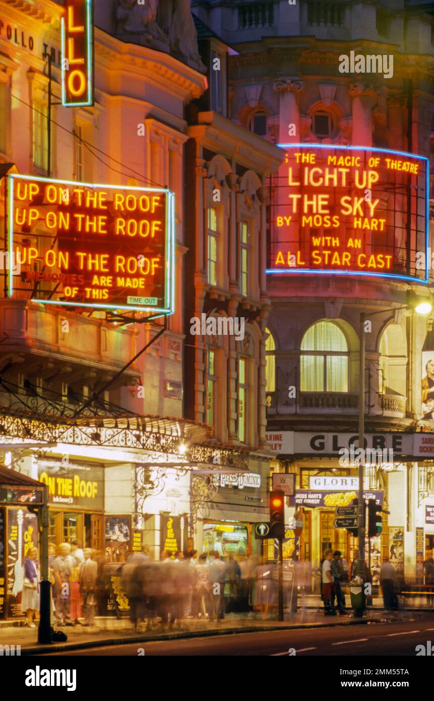 1987 HISTORISCHER TEXT APOLLO GIELGUD QUEENS THEATERS SHAFTSBURY AVENUE WEST END LONDON ENGLAND UK Stockfoto