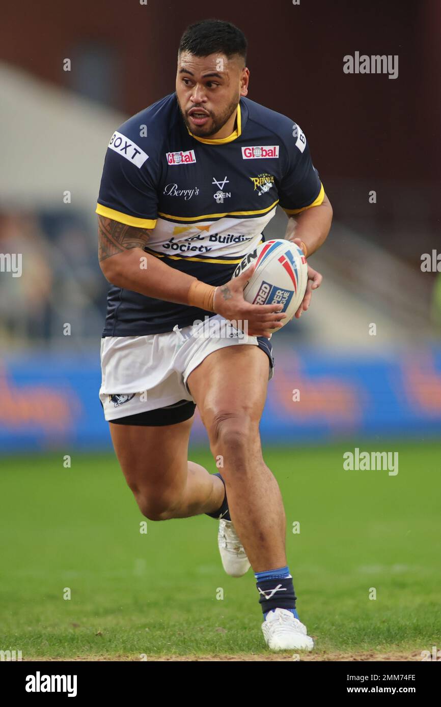 Leeds, Großbritannien. 29. Januar 2023. Headingley Stadium, St MichaelÕs Lane, Leeds, West Yorkshire, 29. Januar 2023 Leeds Rhinos gegen Bradford Bulls während des Vorsaison-Spiels der Keith Howard Foundation Trophy. Sam Lisone von Leeds Rhinos Credit: Touchlinepics/Alamy Live News Stockfoto