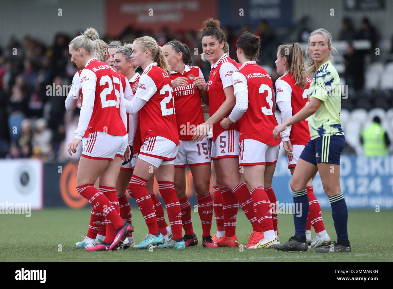 Borehamwood, Großbritannien. 29. Januar 2023. Arsenal Women feiert am 29. Januar 2023 im Meadow Park, Borehamwood, England, ihr fünftes Tor beim Women's FA Cup 4. Round Match zwischen Arsenal Women und Leeds Utd Women. Foto: Joshua Smith. Nur redaktionelle Verwendung, Lizenz für kommerzielle Verwendung erforderlich. Keine Verwendung bei Wetten, Spielen oder Veröffentlichungen von Clubs/Ligen/Spielern. Kredit: UK Sports Pics Ltd/Alamy Live News Stockfoto