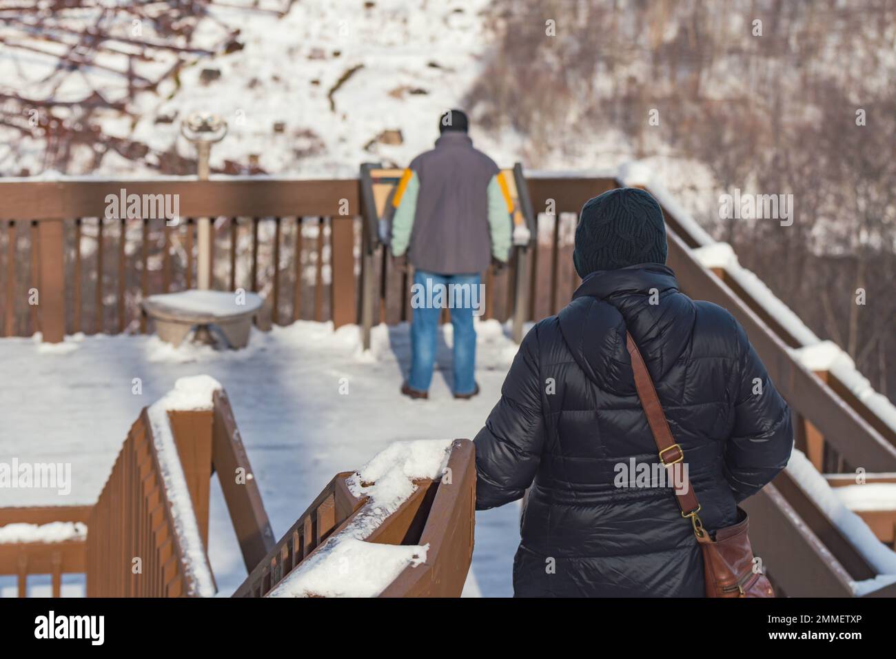 Winteraktivitäten Kinzua Brücke Alleghany National Forest Wintersaison kalter Schnee Stockfoto