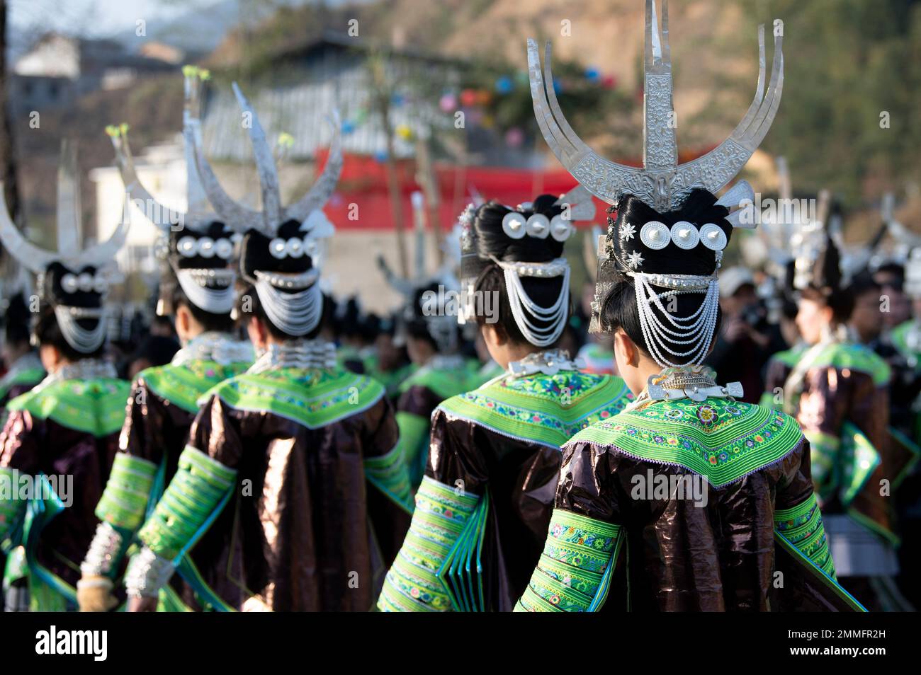 QIANDONGNAN, CHINA - 28. JANUAR 2023 - das jährliche Eröffnungsfest für Reissaaten wird in der autonomen Präfektur Qiandongnan Miao und Dong, so, gefeiert Stockfoto