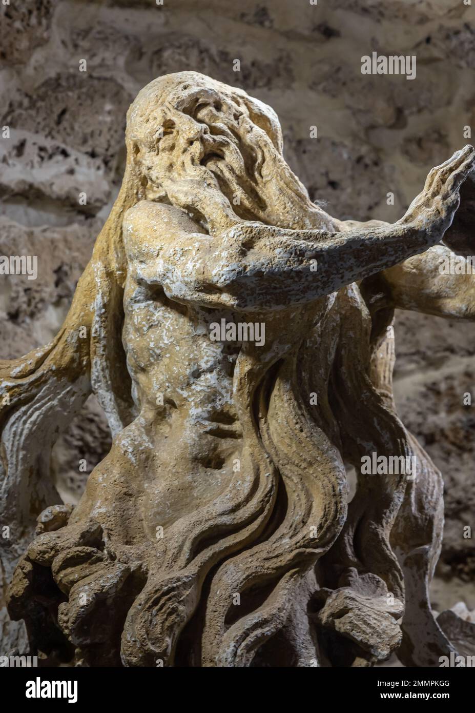 Steinskulptur von St. Onuphrius, Rukomysh. Geschrieben von Pinzel. Stockfoto
