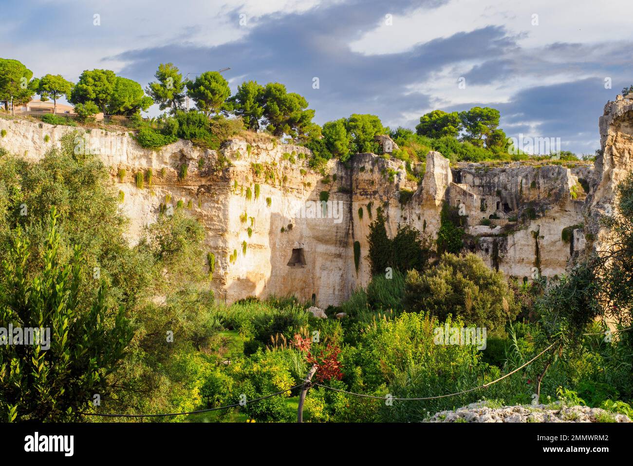 Die Latomien von Neapolis, Neapolis Archäological Park - Syrakus, Sizilien, Italien Stockfoto