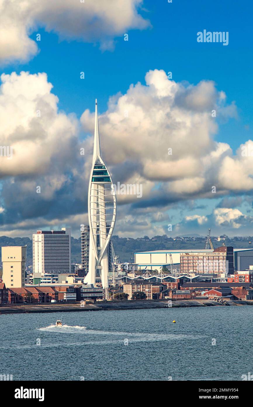 Der Spinnaker Tower Portsmouth UK Stockfoto