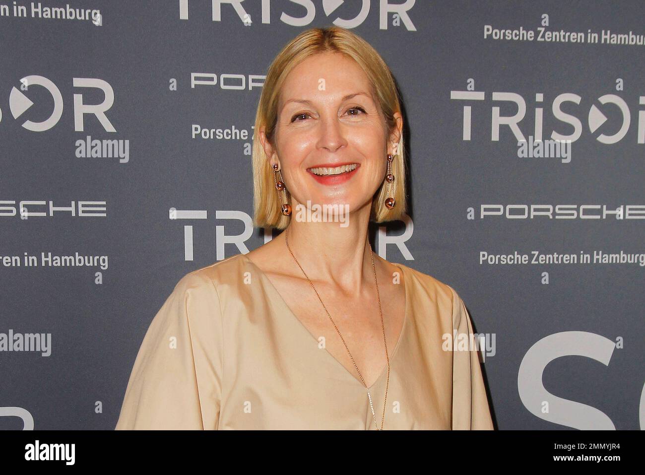 US-Schauspielerin Kelly Rutherford nimmt am 25. Januar 2023 an der TRISOR Grand Opening in Hamburg Teil. Stockfoto