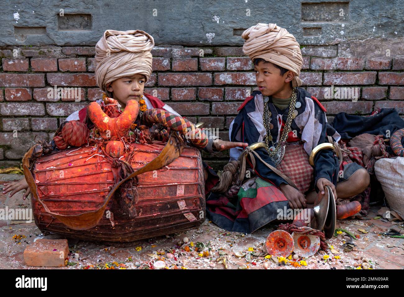 Nepal, Kathmandu-Tal, die Stadt Bhaktapur, die von der UNESCO zum Weltkulturerbe erklärt wurde, Feiern und Tänze zu Ehren der Göttin Durga Stockfoto