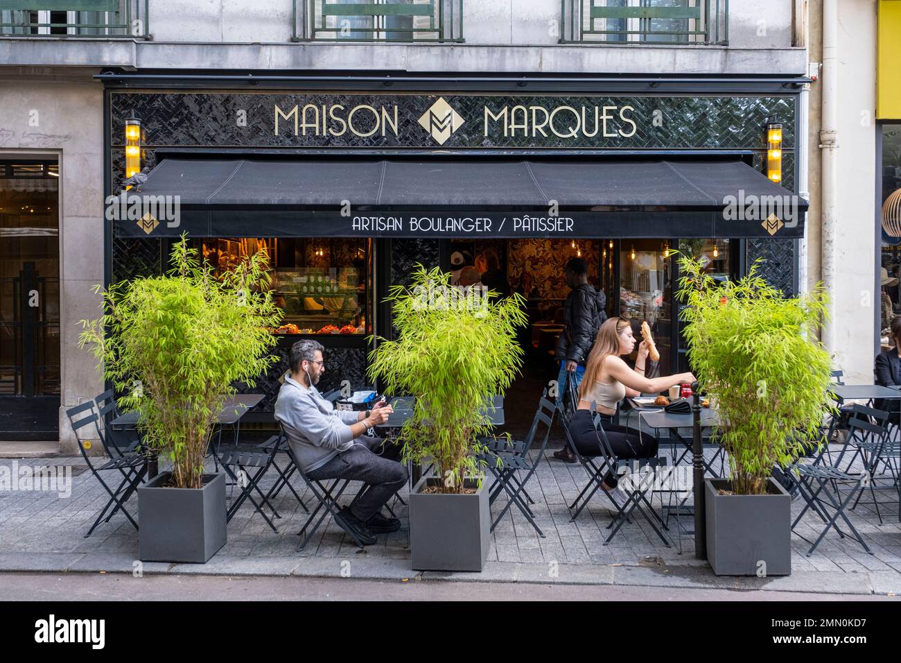 Frankreich, Paris, Maison Marques Bakery, Terrasse et devanture Stockfoto