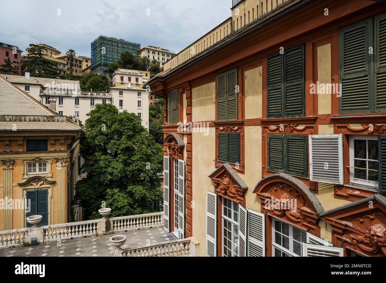 Italien, Ligurien, Genua, Rolli-Palast, das von der UNESCO zum Weltkulturerbe erklärt wurde, befindet sich heute in der Strada Nuova über Garibaldi, den Palazzo Rosso oder den Museumspalast Brignole Stockfoto