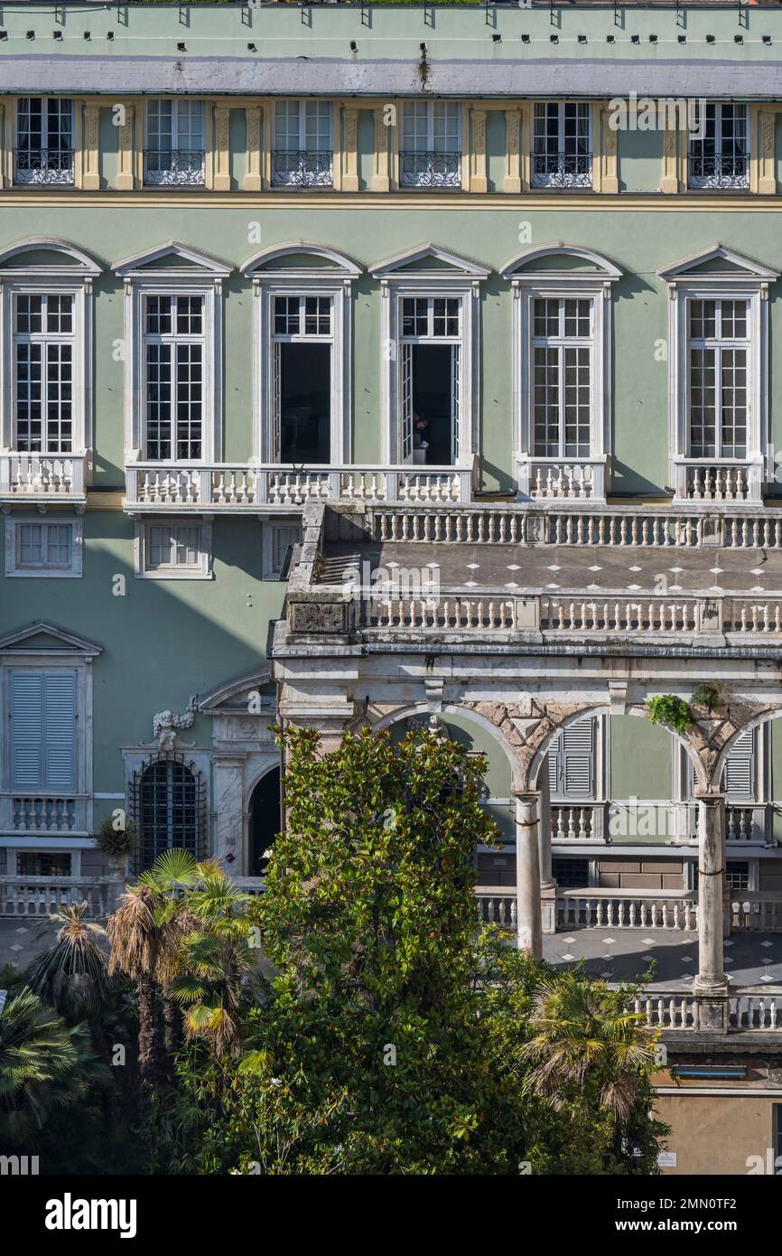 Italien, Ligurien, Genua, Palazzo di Baldassarre Lomellini, einer der Paläste Rolli, die heute in der Strada Nuova über Garibaldi zum Weltkulturerbe der UNESCO gehört Stockfoto