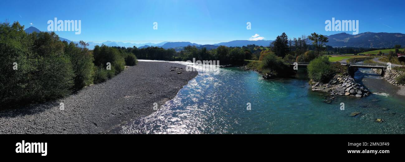 Fischen In Allgäu Aus Der Vogelperspektive Mit Blick Auf Den Iller. Zusammenfluss Von Weiler Ach Und Grundbach. Fischen im Allgäu, OberAllgäu, Schwabien, Bayern, G. Stockfoto