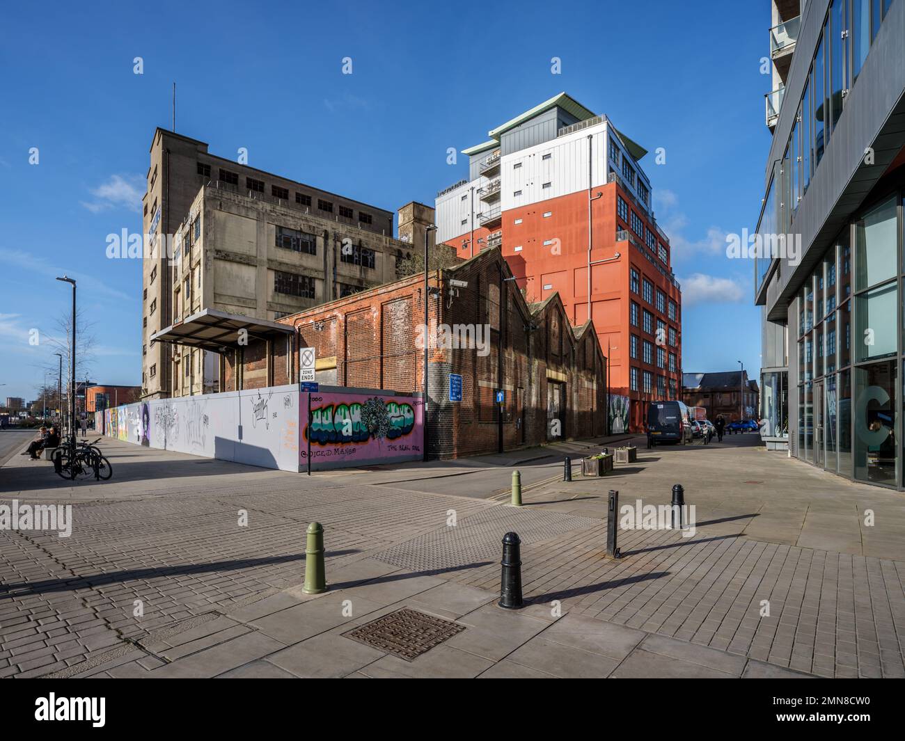 Cardinal Lofts, Ipswich, Suffolk, England - 30. Januar 2023: Ipswich-Wohnungen mit defekter Isolierverkleidung Stockfoto