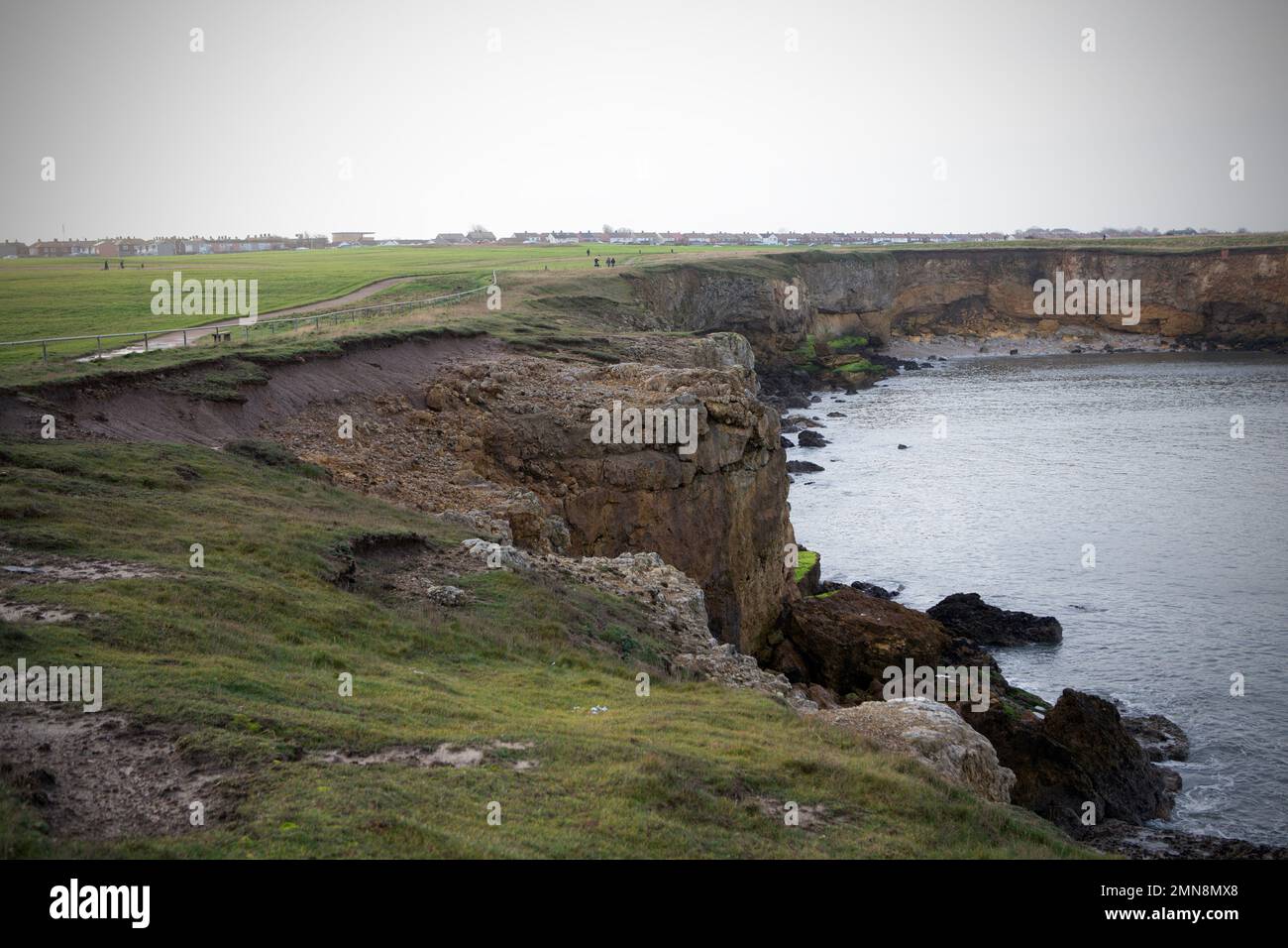 Franzosen-Bucht. The Pub Walk in South Shields, County Durham - vom Marine Walk Car Park in Roker zum Trow Point an der Nordostküste Englands. Stockfoto