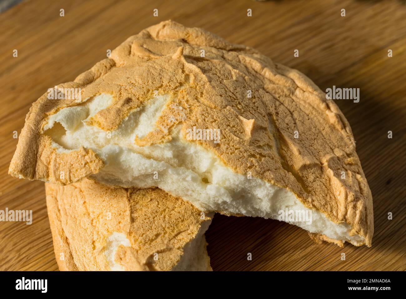Trendiger hausgemachter Cloud Bread Snack mit Egg Whites Stockfoto