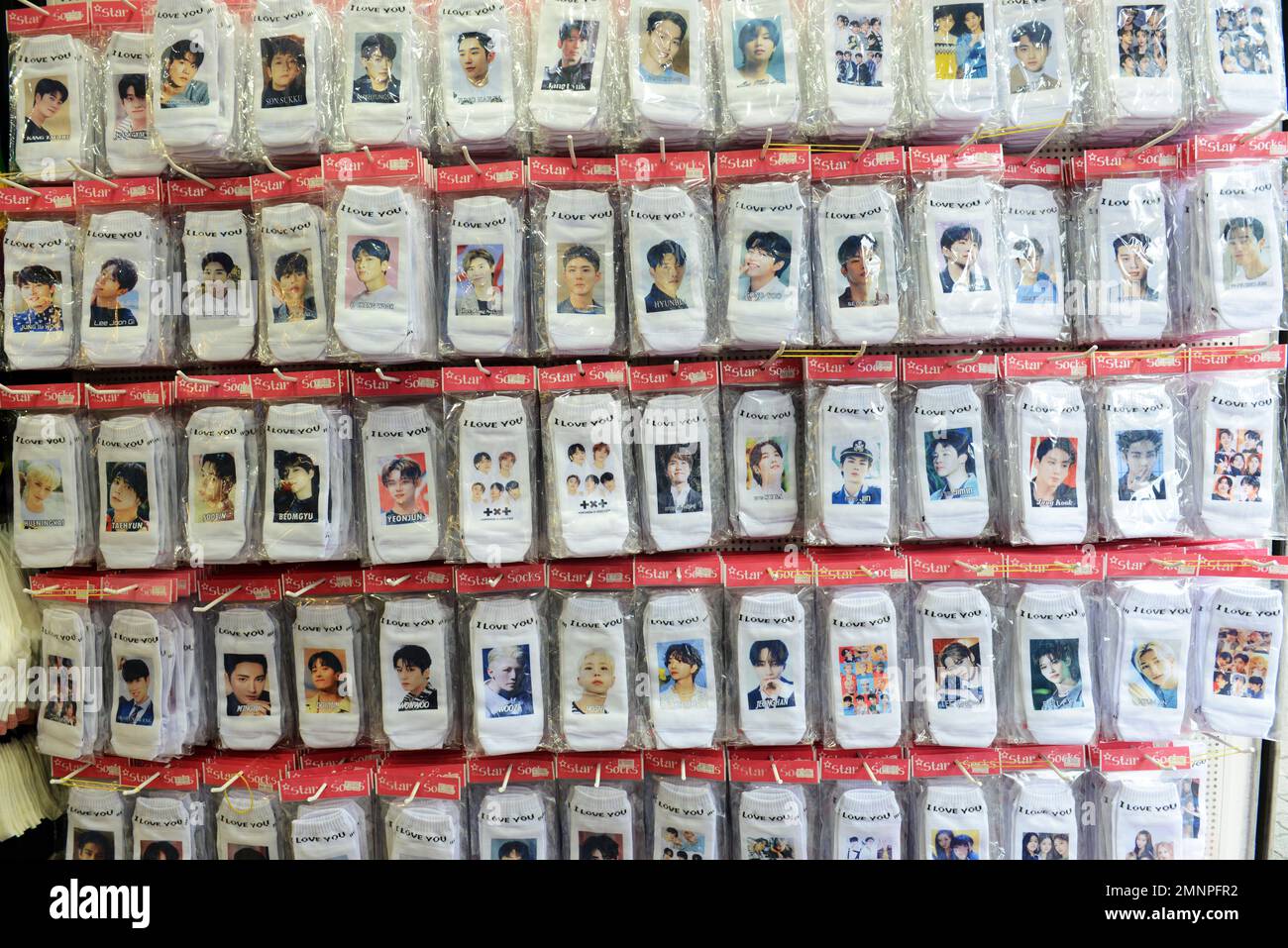 KPOP Koreanischer Souvenirladen in Ōkubo, Shinjuku, Tokio, Japan. Stockfoto