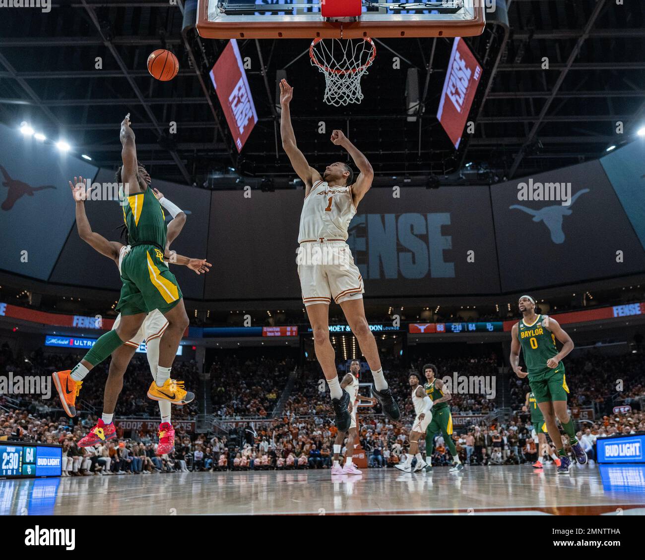 30. Januar 2023. LJ Cryer Nr. 4 der Baylor Bears in Aktion gegen die Texas Longhorns im Moody Center. Texas besiegt Baylor 76-71. Stockfoto