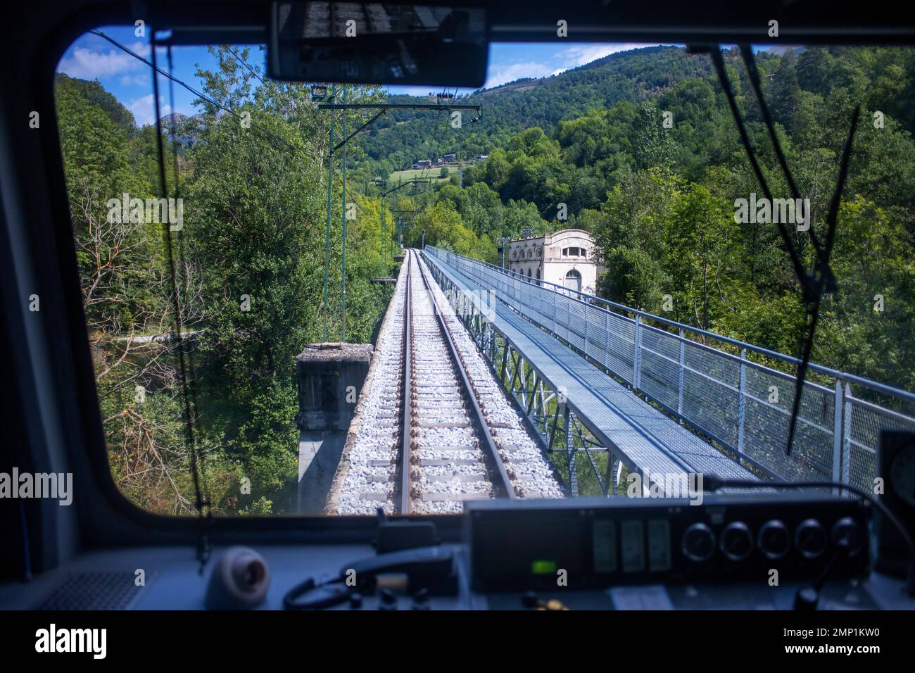 Zahnradbahn Cremallera de Núria im Vall de Núria-Tal, Pyrenäen, Nordkatalonien, Spanien, Europa Stockfoto