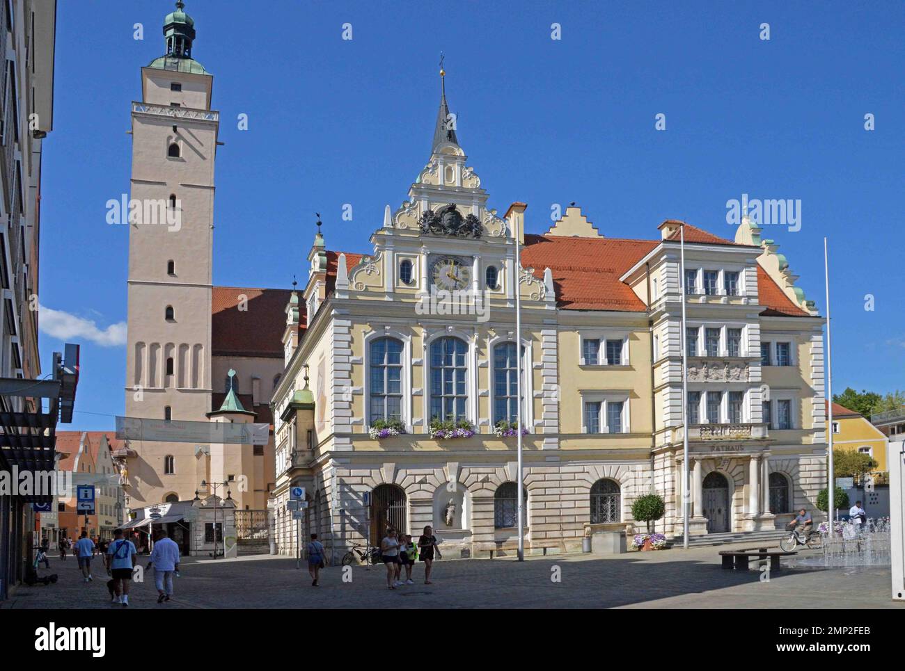 Deutschland, Bayern, Ingolstadt: Das alte Rathaus, das in seiner jetzigen Form und im Neorenaissance-Stil von Gabriel von Seidl wiederaufgebaut wurde Stockfoto