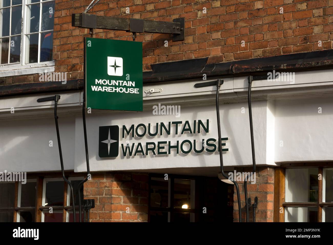 Mountain Warehouse Store, Stratford-upon-Avon, Warwickshire, Großbritannien Stockfoto