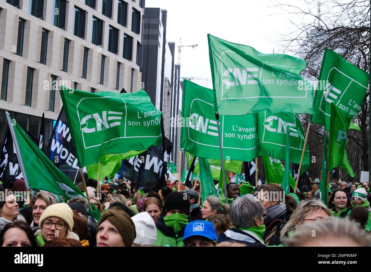 Brüssel, Belgien. 31. Januar 2023. Arbeitnehmer nehmen an einer Protestaktion der Gewerkschaften des gemeinnützigen Sektors Teil, da sie von der Regierung mehr Investitionen in ihren Sektor verlangen, und zwar in Brüssel, Belgien, am 31. Januar 2023. Kredit: ALEXANDROS MICHAILIDIS/Alamy Live News Stockfoto