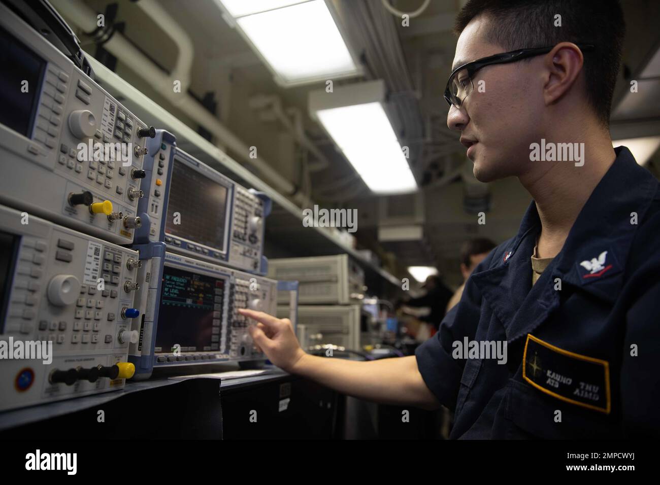 Aviation Electronics Technician 3. Klasse Kaing Thu, aus San Francisco ...