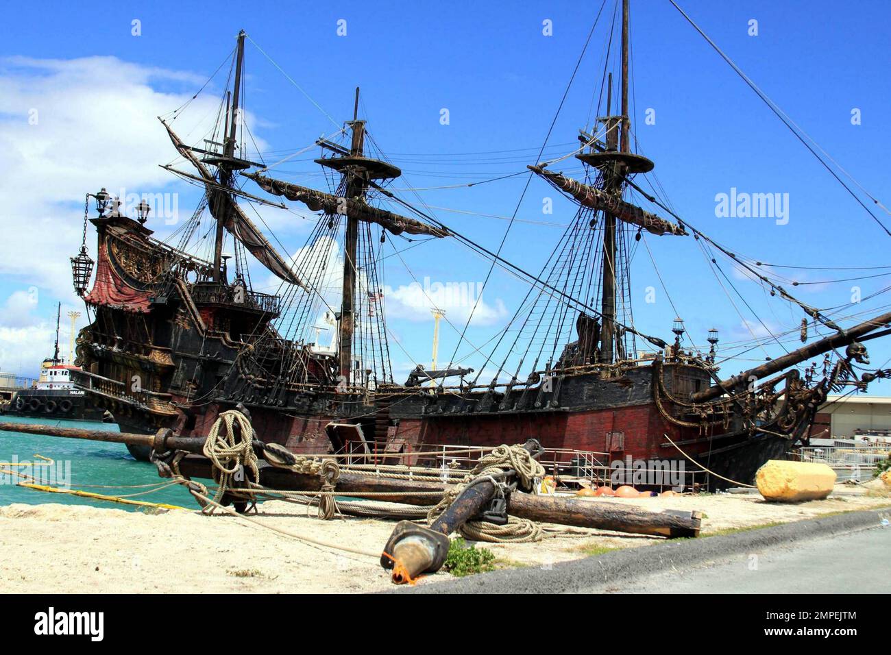 Die Black Pearl, Captain Jack Sparrows Schiff in der Filmserie "Piraten